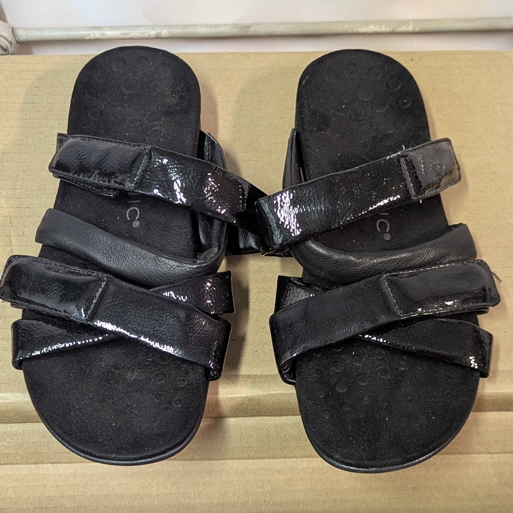 Vionic Black Sandals for Women